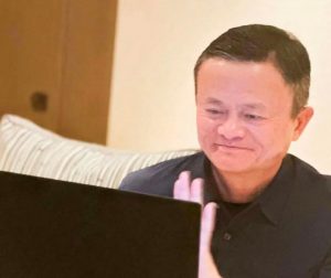 马云“腊八之约”畅谈 AI，阿里狂甩“连炸”