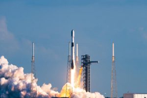 SpaceX 鲸吞 xAI，未来要发射百万颗卫星